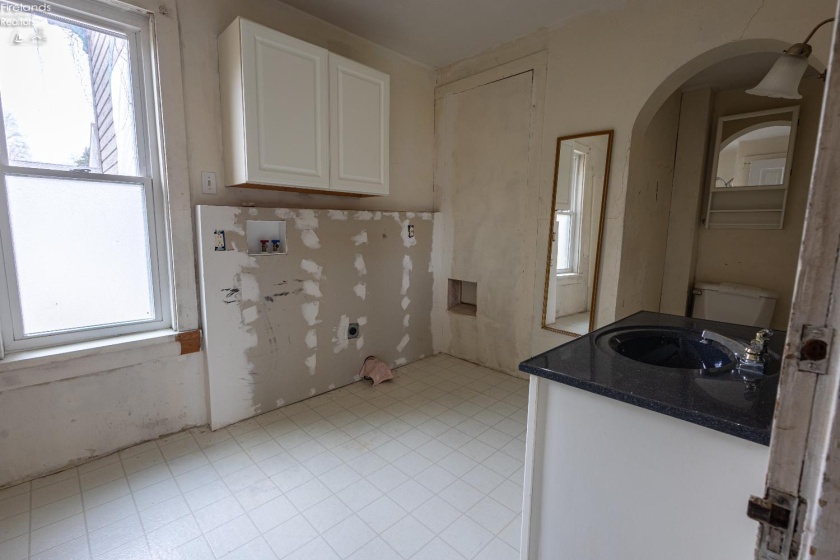 39 South Street, Berlin Heights, 44814, 6 Bedrooms Bedrooms, ,3 BathroomsBathrooms,Residential,For Sale,South,20261063