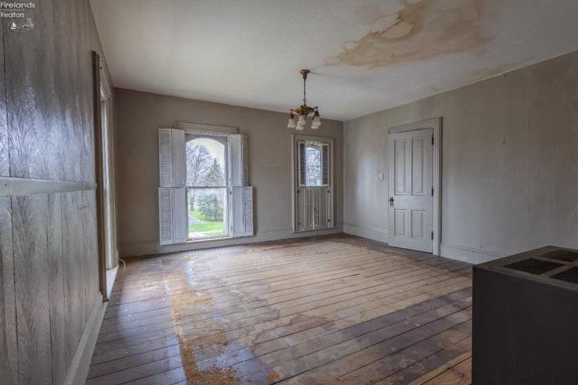 39 South Street, Berlin Heights, 44814, 6 Bedrooms Bedrooms, ,3 BathroomsBathrooms,Residential,For Sale,South,20261063