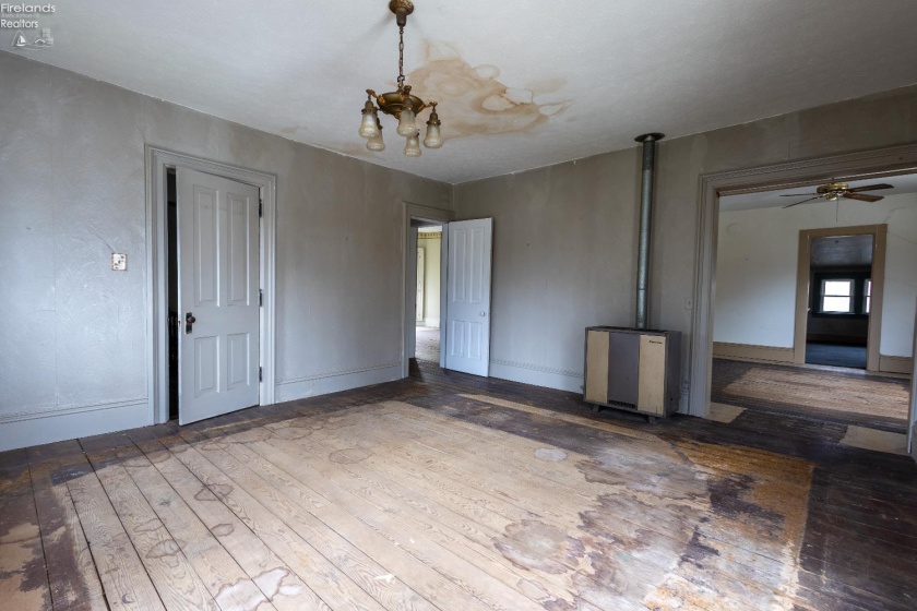 39 South Street, Berlin Heights, 44814, 6 Bedrooms Bedrooms, ,3 BathroomsBathrooms,Residential,For Sale,South,20261063