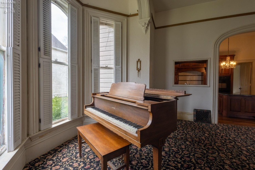 39 South Street, Berlin Heights, 44814, 6 Bedrooms Bedrooms, ,3 BathroomsBathrooms,Residential,For Sale,South,20261063