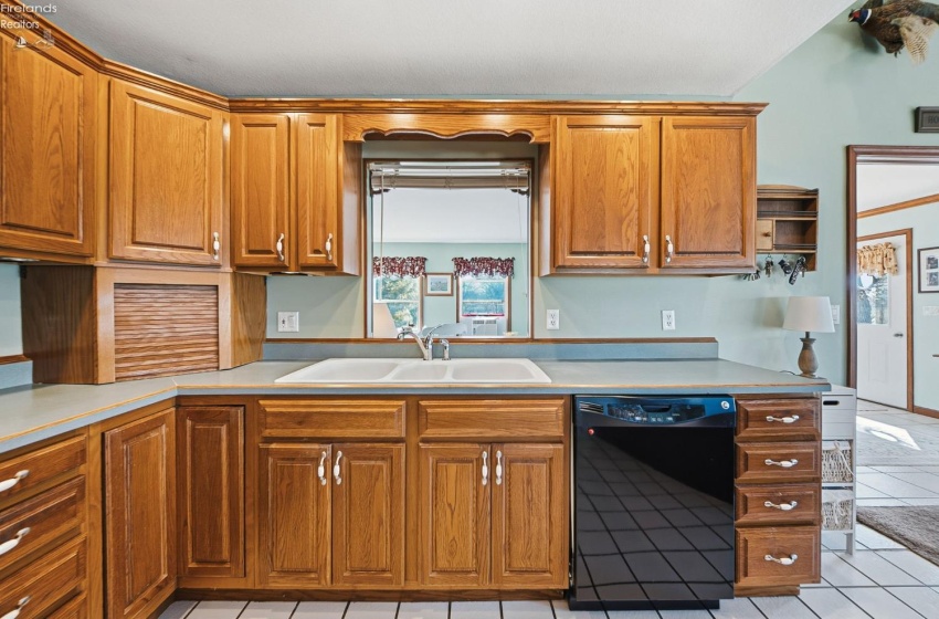 4955 Wohlers Avenue, Marblehead, 43440, 3 Bedrooms Bedrooms, ,2 BathroomsBathrooms,Residential,For Sale,Wohlers,20260995