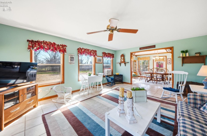 4955 Wohlers Avenue, Marblehead, 43440, 3 Bedrooms Bedrooms, ,2 BathroomsBathrooms,Residential,For Sale,Wohlers,20260995