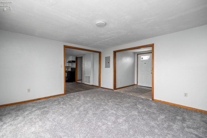 214 Linden Street, Port Clinton, 43452, 3 Bedrooms Bedrooms, ,1 BathroomBathrooms,Residential,For Sale,Linden,20261009