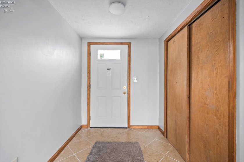 214 Linden Street, Port Clinton, 43452, 3 Bedrooms Bedrooms, ,1 BathroomBathrooms,Residential,For Sale,Linden,20261009