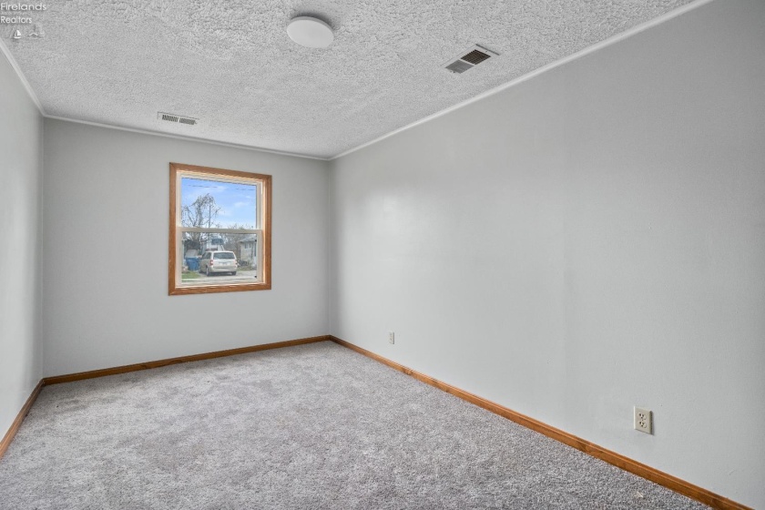 214 Linden Street, Port Clinton, 43452, 3 Bedrooms Bedrooms, ,1 BathroomBathrooms,Residential,For Sale,Linden,20261009