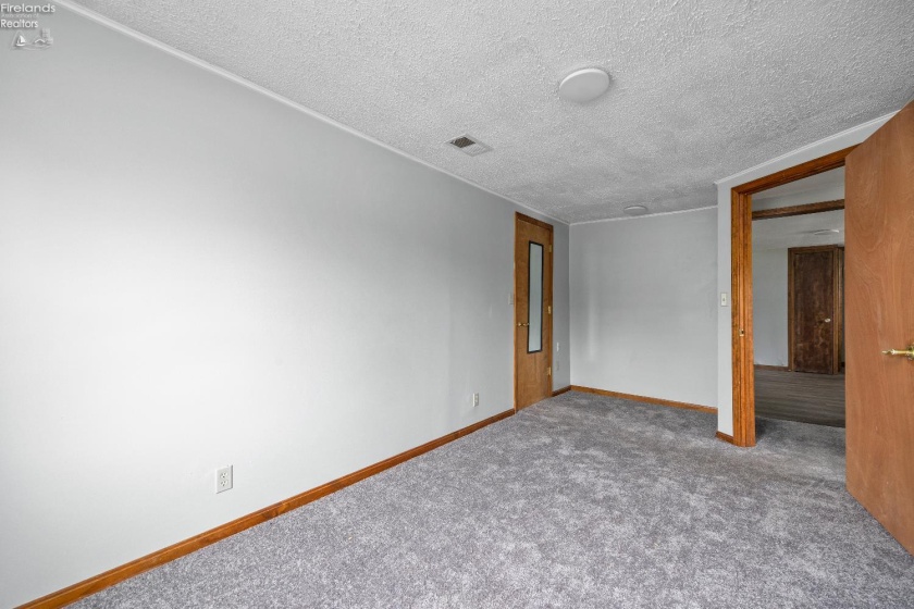 214 Linden Street, Port Clinton, 43452, 3 Bedrooms Bedrooms, ,1 BathroomBathrooms,Residential,For Sale,Linden,20261009