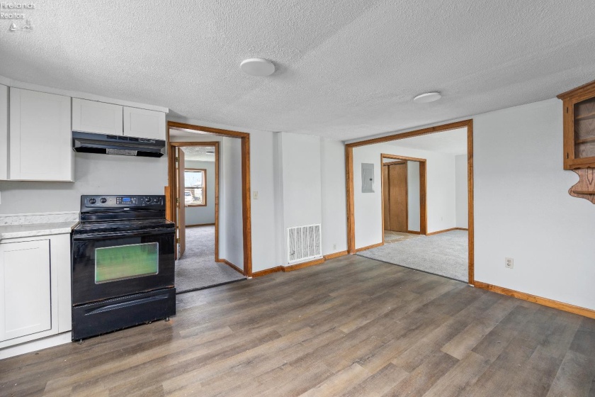 214 Linden Street, Port Clinton, 43452, 3 Bedrooms Bedrooms, ,1 BathroomBathrooms,Residential,For Sale,Linden,20261009