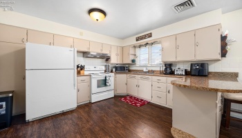 134 Walter Street, Bellevue, 44811, 3 Bedrooms Bedrooms, ,1 BathroomBathrooms,Residential,For Sale,Walter,20261036 134 Walter Street, Bellevue, 44811, 3 Bedrooms Bedrooms, ,1 BathroomBathrooms,Residential,For Sale,Walter,20261036