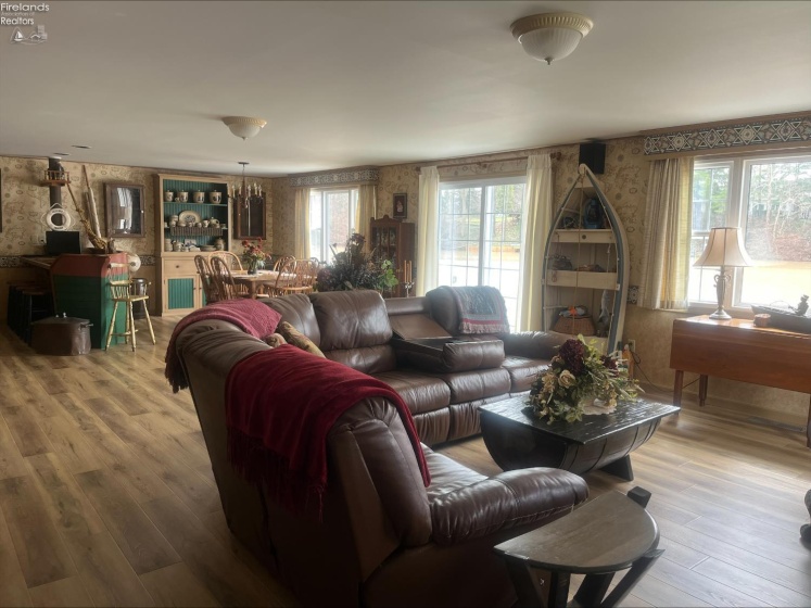 218 VanMeter Drive, Tiffin, 44883, 3 Bedrooms Bedrooms, ,2 BathroomsBathrooms,Residential,For Sale,VanMeter,20261035