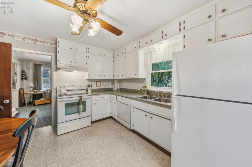 360 Bridge Road, Marblehead, 43440, 4 Bedrooms Bedrooms, ,2 BathroomsBathrooms,Residential,For Sale,Bridge,20254591