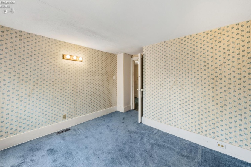 360 Bridge Road, Marblehead, 43440, 4 Bedrooms Bedrooms, ,2 BathroomsBathrooms,Residential,For Sale,Bridge,20254591