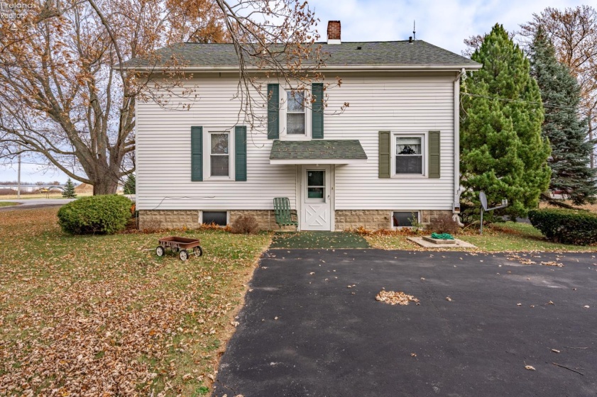 360 Bridge Road, Marblehead, 43440, 4 Bedrooms Bedrooms, ,2 BathroomsBathrooms,Residential,For Sale,Bridge,20254591