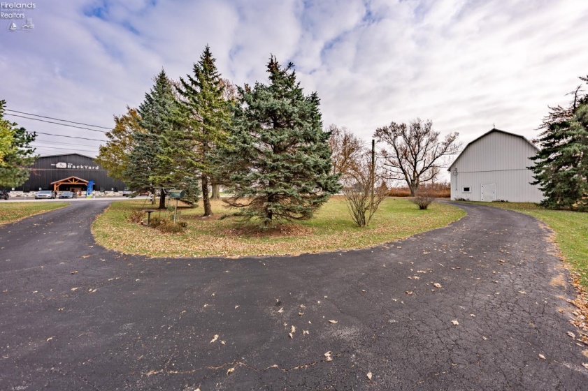 360 Bridge Road, Marblehead, 43440, 4 Bedrooms Bedrooms, ,2 BathroomsBathrooms,Residential,For Sale,Bridge,20254591