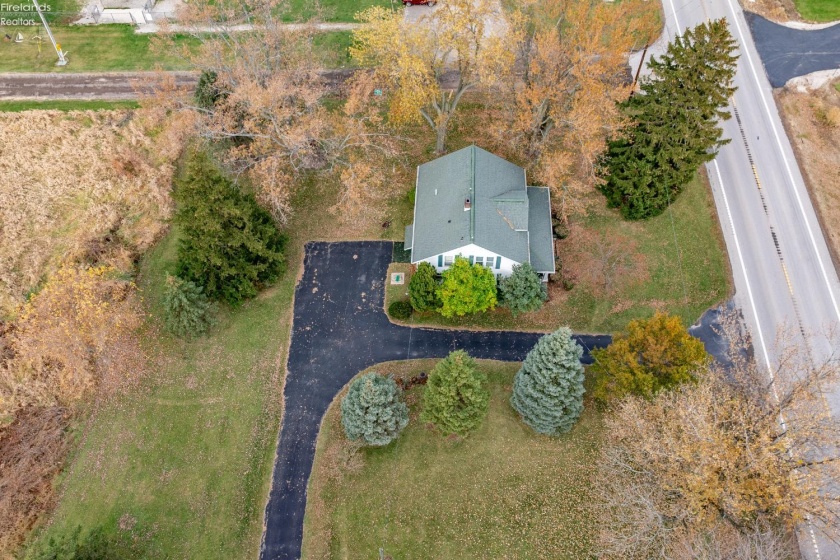 360 Bridge Road, Marblehead, 43440, 4 Bedrooms Bedrooms, ,2 BathroomsBathrooms,Residential,For Sale,Bridge,20254591