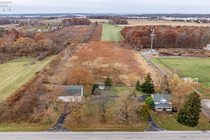 360 Bridge Road, Marblehead, 43440, 4 Bedrooms Bedrooms, ,2 BathroomsBathrooms,Residential,For Sale,Bridge,20254591