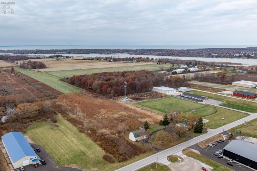 360 Bridge Road, Marblehead, 43440, 4 Bedrooms Bedrooms, ,2 BathroomsBathrooms,Residential,For Sale,Bridge,20254591