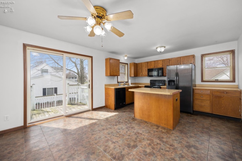 402 Snow Court, Sandusky, 44870, 3 Bedrooms Bedrooms, ,2 BathroomsBathrooms,Residential,For Sale,Snow,20261079