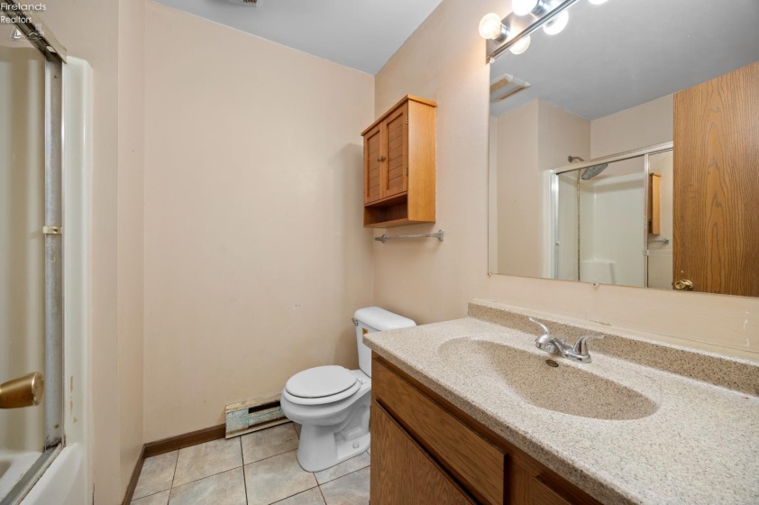 402 Snow Court, Sandusky, 44870, 3 Bedrooms Bedrooms, ,2 BathroomsBathrooms,Residential,For Sale,Snow,20261079