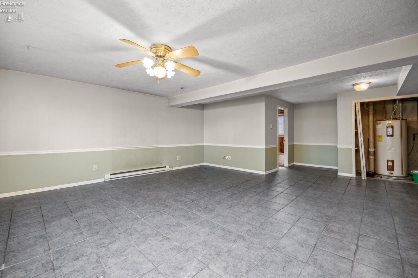 402 Snow Court, Sandusky, 44870, 3 Bedrooms Bedrooms, ,2 BathroomsBathrooms,Residential,For Sale,Snow,20261079