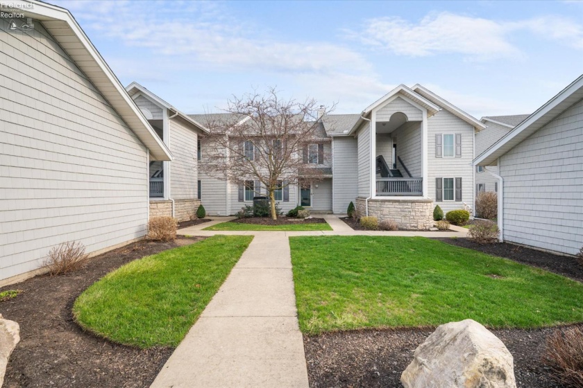 10654 Bayshore Road, Marblehead, 43440, 4 Bedrooms Bedrooms, ,5 BathroomsBathrooms,Residential,For Sale,Bayshore,20261068