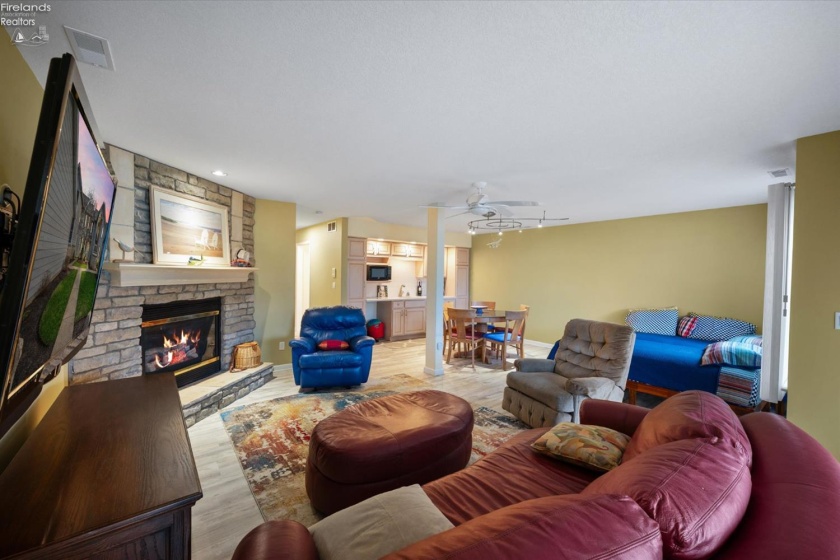 10654 Bayshore Road, Marblehead, 43440, 4 Bedrooms Bedrooms, ,5 BathroomsBathrooms,Residential,For Sale,Bayshore,20261068