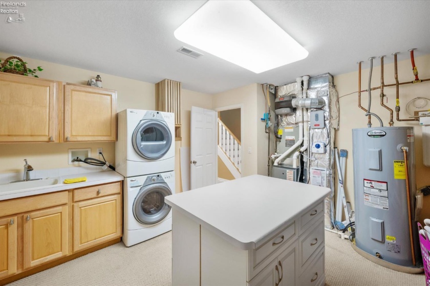 10654 Bayshore Road, Marblehead, 43440, 4 Bedrooms Bedrooms, ,5 BathroomsBathrooms,Residential,For Sale,Bayshore,20261068