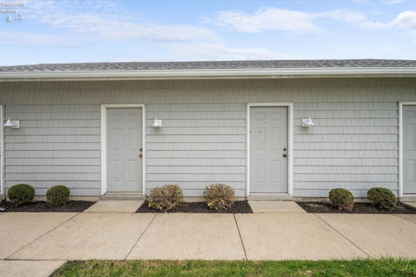 10654 Bayshore Road, Marblehead, 43440, 4 Bedrooms Bedrooms, ,5 BathroomsBathrooms,Residential,For Sale,Bayshore,20261068