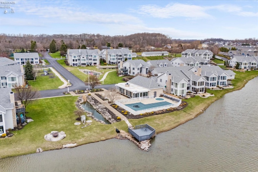 10654 Bayshore Road, Marblehead, 43440, 4 Bedrooms Bedrooms, ,5 BathroomsBathrooms,Residential,For Sale,Bayshore,20261068