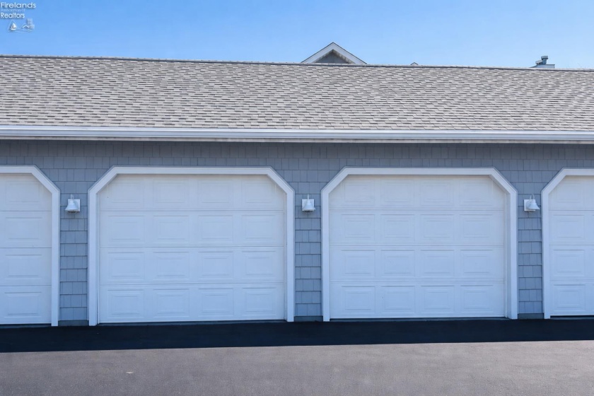 10654 Bayshore Road, Marblehead, 43440, 4 Bedrooms Bedrooms, ,5 BathroomsBathrooms,Residential,For Sale,Bayshore,20261068