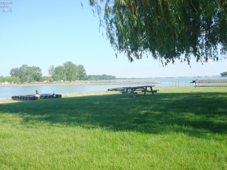 10654 Bayshore Road, Marblehead, 43440, 4 Bedrooms Bedrooms, ,5 BathroomsBathrooms,Residential,For Sale,Bayshore,20261068