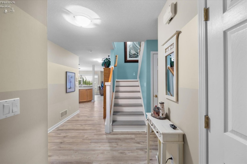 10654 Bayshore Road, Marblehead, 43440, 4 Bedrooms Bedrooms, ,5 BathroomsBathrooms,Residential,For Sale,Bayshore,20261068