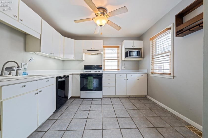 3121 Daleford Drive, Toledo, 43614, 3 Bedrooms Bedrooms, ,2 BathroomsBathrooms,Residential,For Sale,Daleford,20261056