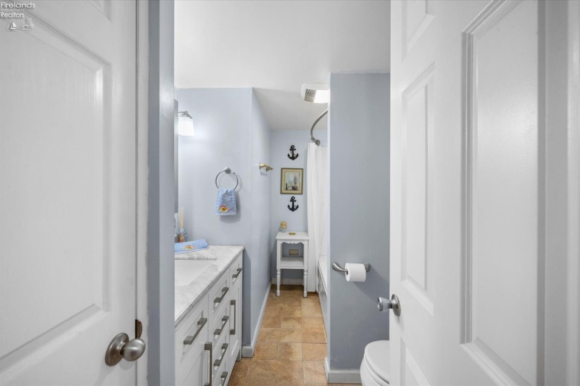 1623 Catawba Road, Port Clinton, 43452, 2 Bedrooms Bedrooms, ,2 BathroomsBathrooms,Residential,For Sale,Catawba,20261077