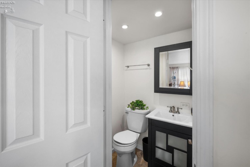 1623 Catawba Road, Port Clinton, 43452, 2 Bedrooms Bedrooms, ,2 BathroomsBathrooms,Residential,For Sale,Catawba,20261077