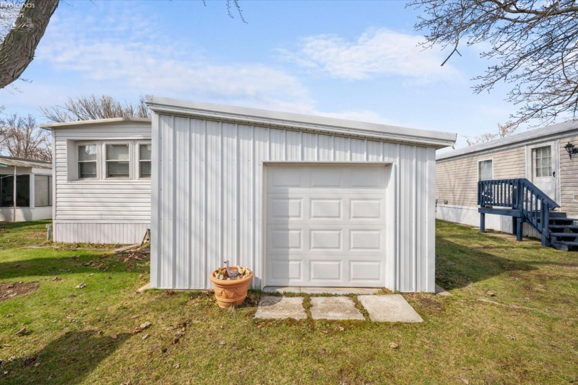 1623 Catawba Road, Port Clinton, 43452, 2 Bedrooms Bedrooms, ,2 BathroomsBathrooms,Residential,For Sale,Catawba,20261077