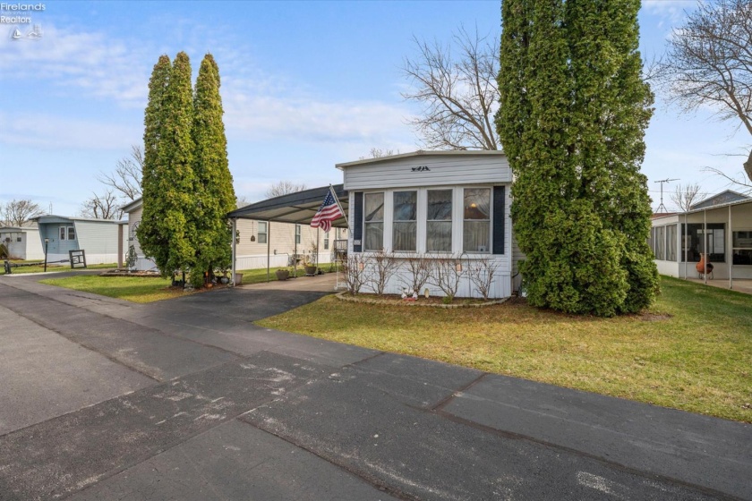 1623 Catawba Road, Port Clinton, 43452, 2 Bedrooms Bedrooms, ,2 BathroomsBathrooms,Residential,For Sale,Catawba,20261077