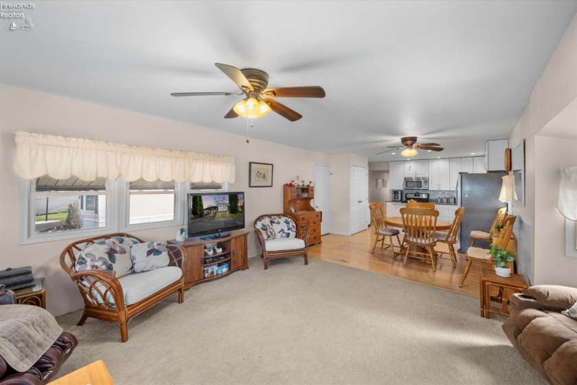 1623 Catawba Road, Port Clinton, 43452, 2 Bedrooms Bedrooms, ,2 BathroomsBathrooms,Residential,For Sale,Catawba,20261077