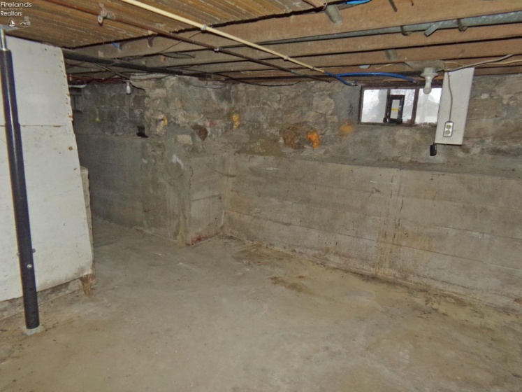 4 Township Road 132, Tiffin, 44883, 4 Bedrooms Bedrooms, ,2 BathroomsBathrooms,Residential,For Sale,Township Road 132,20261085