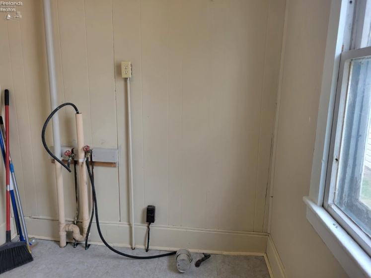 533 Putnam, Sandusky, 44870, 3 Bedrooms Bedrooms, ,2 BathroomsBathrooms,Residential,For Sale,Putnam,20261055