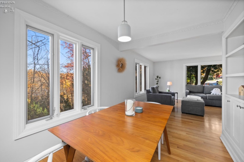 18500 Edgewood Drive, Rocky River, 44116, 3 Bedrooms Bedrooms, ,2 BathroomsBathrooms,Residential,For Sale,Edgewood,20261087