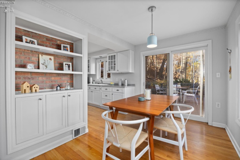 18500 Edgewood Drive, Rocky River, 44116, 3 Bedrooms Bedrooms, ,2 BathroomsBathrooms,Residential,For Sale,Edgewood,20261087