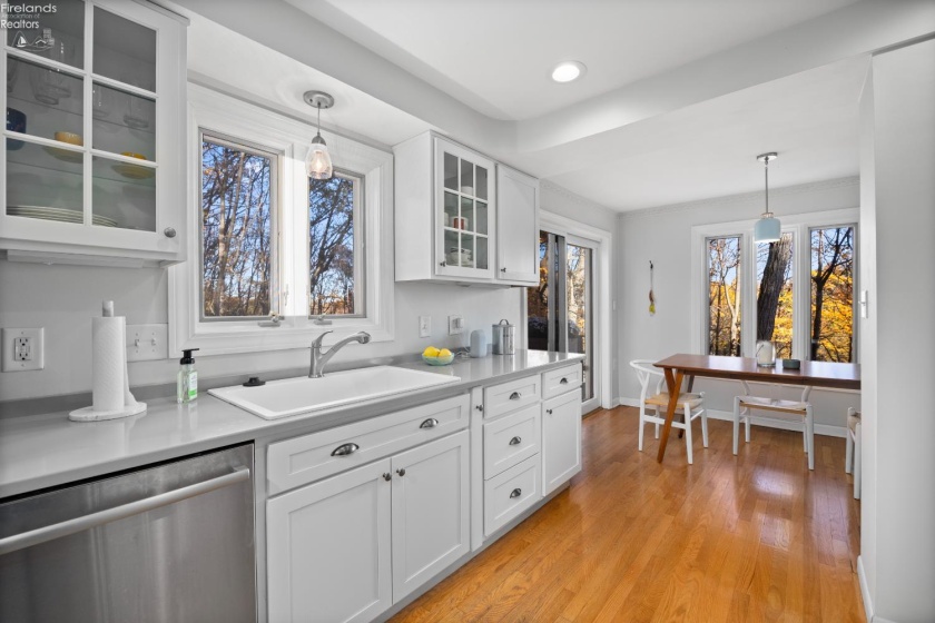 18500 Edgewood Drive, Rocky River, 44116, 3 Bedrooms Bedrooms, ,2 BathroomsBathrooms,Residential,For Sale,Edgewood,20261087