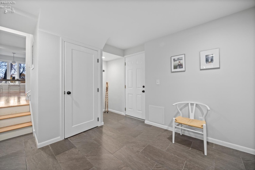 18500 Edgewood Drive, Rocky River, 44116, 3 Bedrooms Bedrooms, ,2 BathroomsBathrooms,Residential,For Sale,Edgewood,20261087