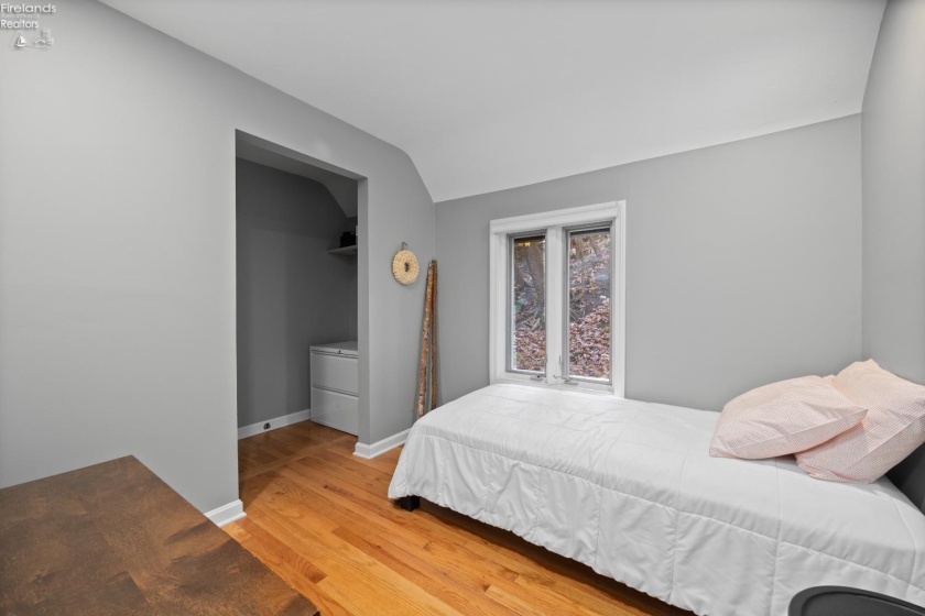 18500 Edgewood Drive, Rocky River, 44116, 3 Bedrooms Bedrooms, ,2 BathroomsBathrooms,Residential,For Sale,Edgewood,20261087