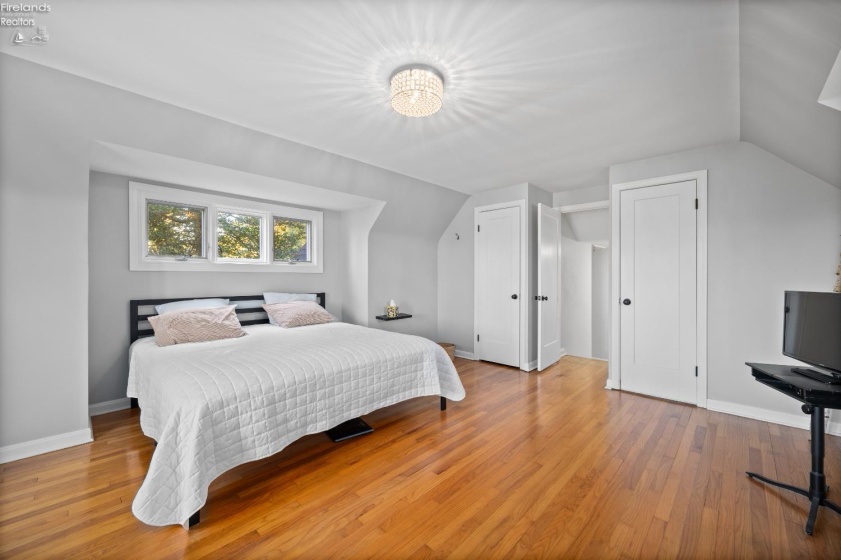 18500 Edgewood Drive, Rocky River, 44116, 3 Bedrooms Bedrooms, ,2 BathroomsBathrooms,Residential,For Sale,Edgewood,20261087