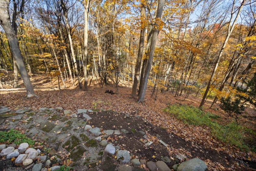 18500 Edgewood Drive, Rocky River, 44116, 3 Bedrooms Bedrooms, ,2 BathroomsBathrooms,Residential,For Sale,Edgewood,20261087