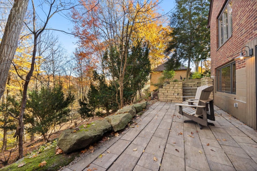 18500 Edgewood Drive, Rocky River, 44116, 3 Bedrooms Bedrooms, ,2 BathroomsBathrooms,Residential,For Sale,Edgewood,20261087