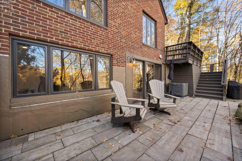 18500 Edgewood Drive, Rocky River, 44116, 3 Bedrooms Bedrooms, ,2 BathroomsBathrooms,Residential,For Sale,Edgewood,20261087