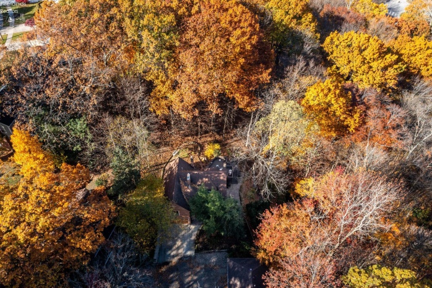 18500 Edgewood Drive, Rocky River, 44116, 3 Bedrooms Bedrooms, ,2 BathroomsBathrooms,Residential,For Sale,Edgewood,20261087