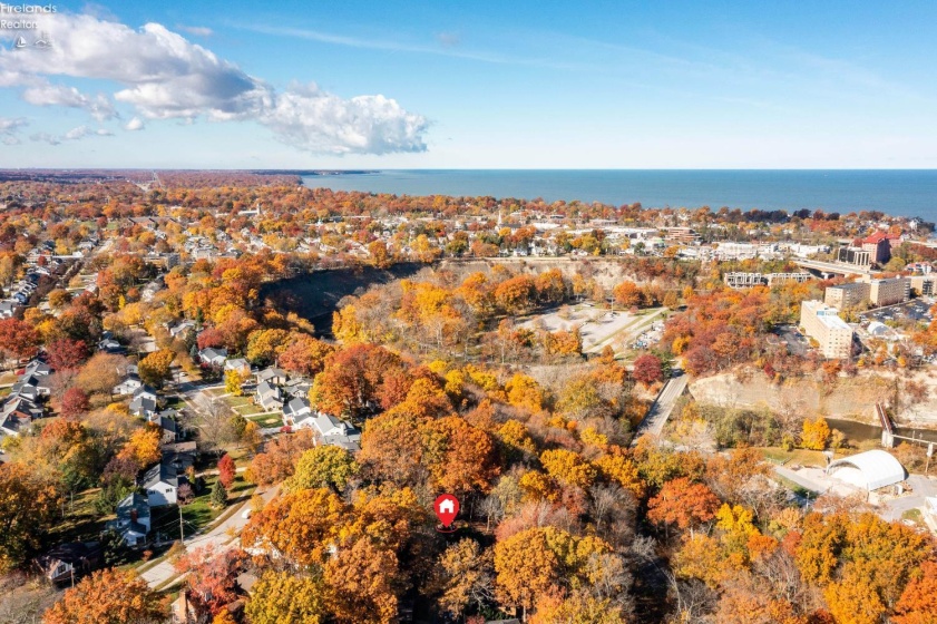 18500 Edgewood Drive, Rocky River, 44116, 3 Bedrooms Bedrooms, ,2 BathroomsBathrooms,Residential,For Sale,Edgewood,20261087